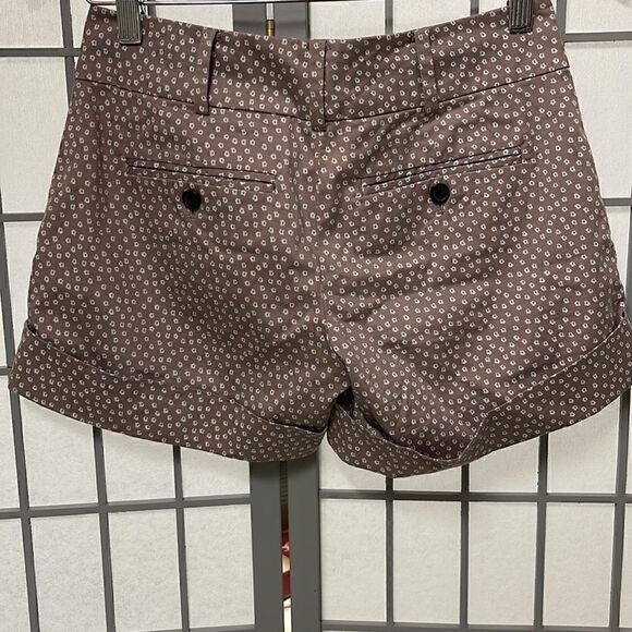 Club Monaco soft woven shorts. Size 0 - Picture 2 of 6